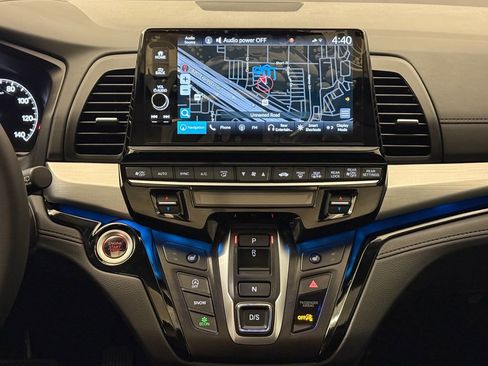 New 2026 Honda Odyssey Touring image 16