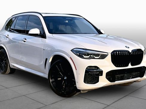 Used 2022 BMW X5 sDrive40i w/ M Sport Package RWD image 3