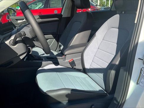 New 2026 Volkswagen Jetta SE FWD image 18