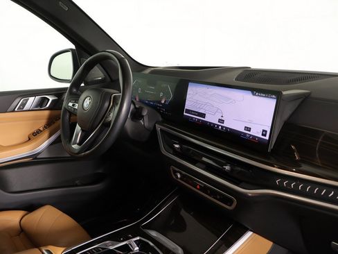 Used 2024 BMW X5 xDrive40i w/ Premium Package image 30