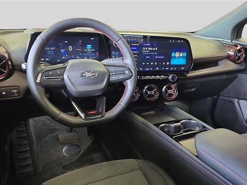 Used 2025 Chevrolet Blazer EV RS image 19