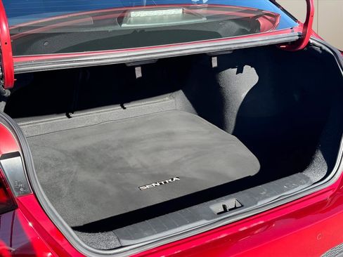 Used 2022 Nissan Sentra SR w/ Electronics Package image 15