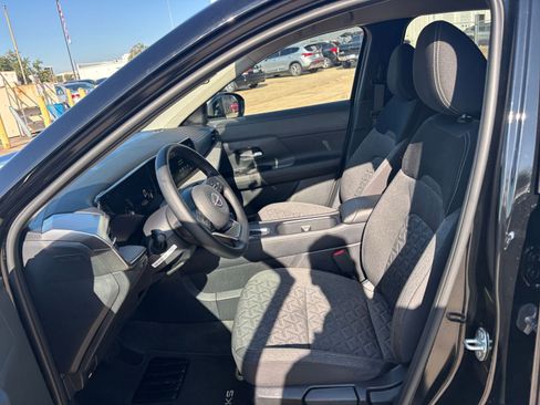 Used 2025 Nissan Kicks SV image 24