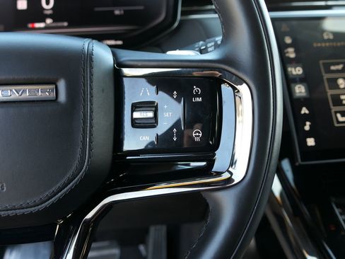 Used 2024 Land Rover Range Rover Sport Dynamic SE image 13