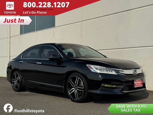 Used 2016 Honda Accord Touring image 1