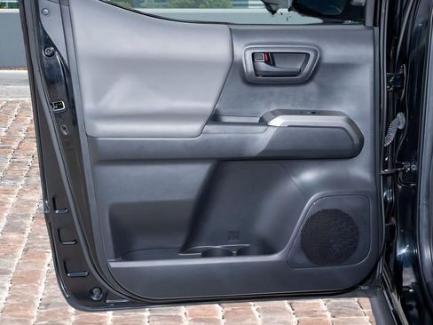 Used 2023 Toyota Tacoma SR5 RWD image 11