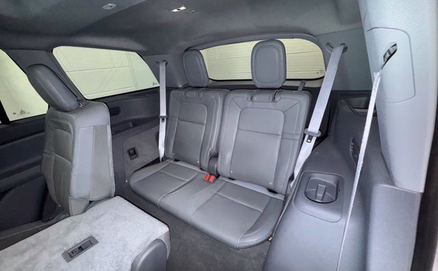 Used 2020 Lincoln Aviator Reserve w/ Equipment Group 201A AWD/4WD image 12