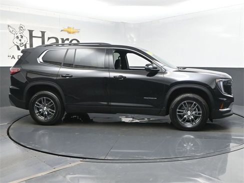 Used 2025 GMC Acadia Elevation image 1