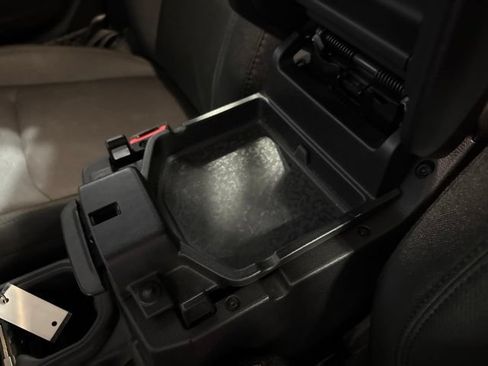 Used 2021 Jeep Wrangler Unlimited Sport AWD/4WD image 10