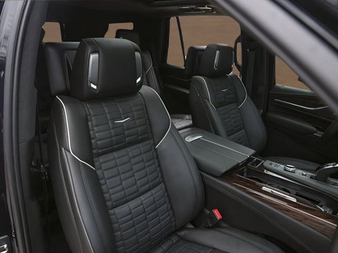 Used 2023 Cadillac Escalade Premium Luxury Platinum image 30