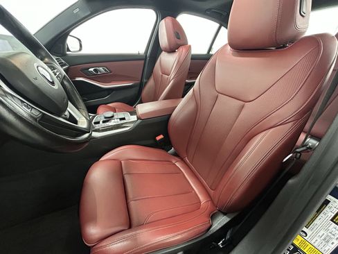 Used 2023 BMW 330i xDrive Sedan w/ Premium Package image 30