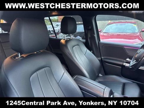 Used 2022 Mercedes-Benz GLB 250 4MATIC image 15