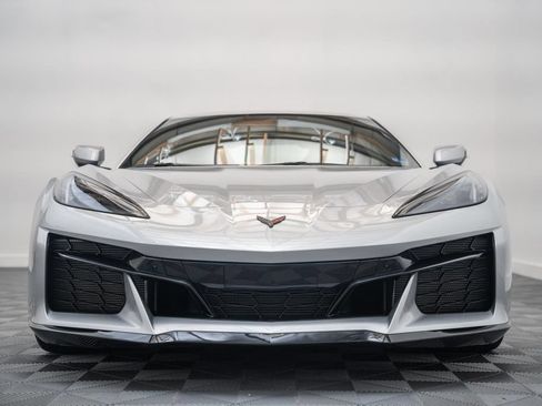 Used 2026 Chevrolet Corvette Z06 RWD image 2