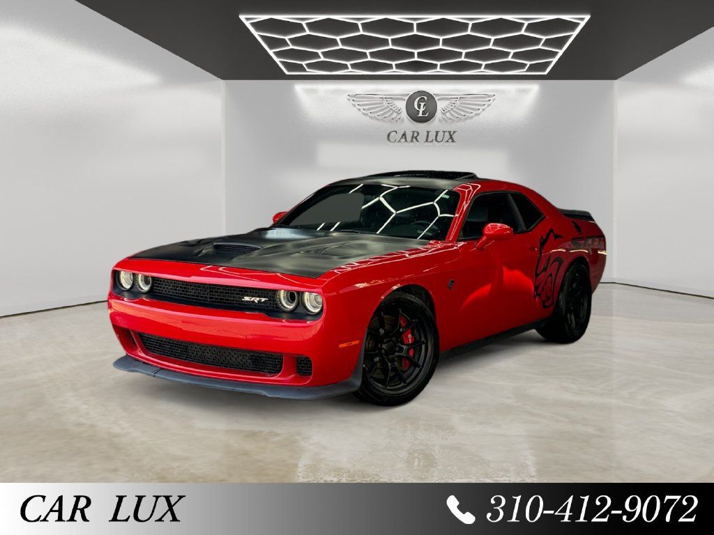 Used 2016 Dodge Challenger SRT Hellcat RWD image 1