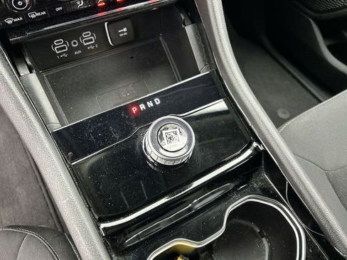 Used 2023 Jeep Grand Cherokee L Laredo w/ Luxury Tech Group I AWD/4WD image 22