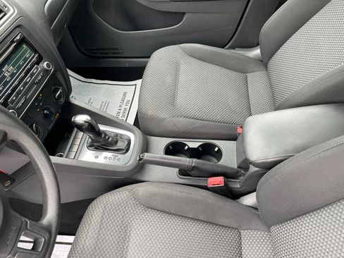 Used 2013 Volkswagen Jetta S FWD image 16
