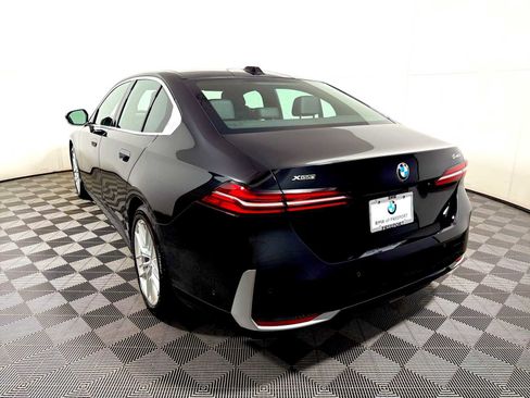 Used 2024 BMW 540i xDrive w/ Convenience Package AWD/4WD image 5