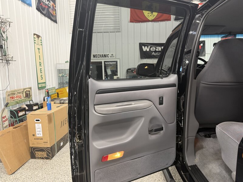 Used 1997 Ford F350 4x4 Crew Cab image 48
