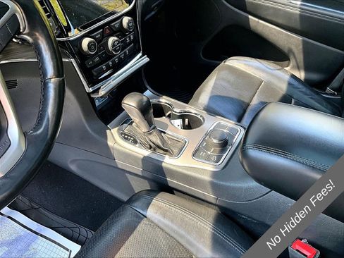 Used 2020 Jeep Grand Cherokee Limited w/ Luxury Group II AWD/4WD image 13