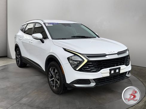 Used 2023 Kia Sportage EX image 1