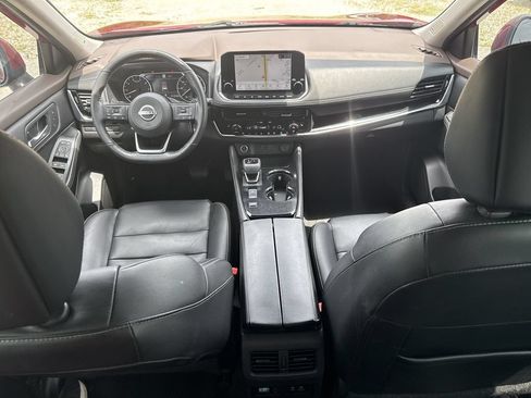 Used 2023 Nissan Rogue SL w/ SL Premium Package FWD image 24