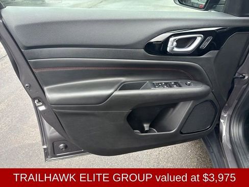 Used 2024 Jeep Compass Trailhawk w/ Trailhawk Elite Group image 13