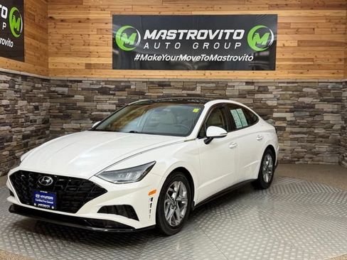 Used 2022 Hyundai Sonata SEL w/ Convenience Package FWD image 4