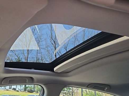 Used 2017 Acura ILX w/ Premium Package image 8