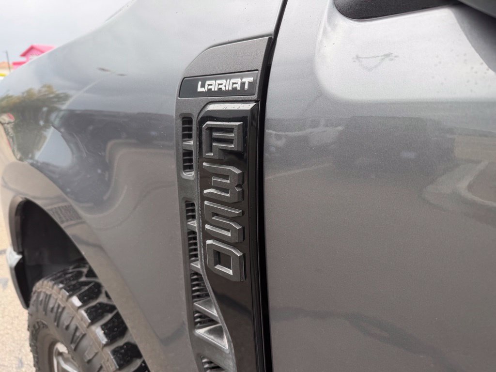 Used 2024 Ford F350 Lariat w/ Lariat Ultimate Package AWD/4WD image 9