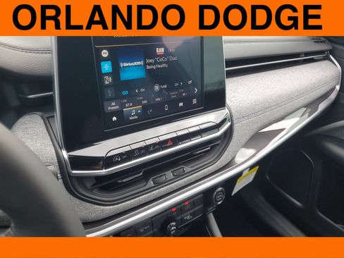 New 2026 Jeep Compass Latitude image 13