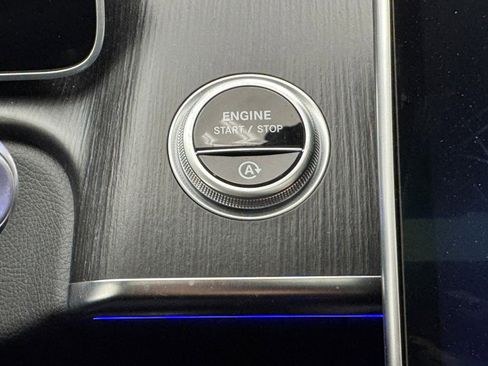 Used 2022 Mercedes-Benz S 500 4MATIC w/ AMG Line Package image 27