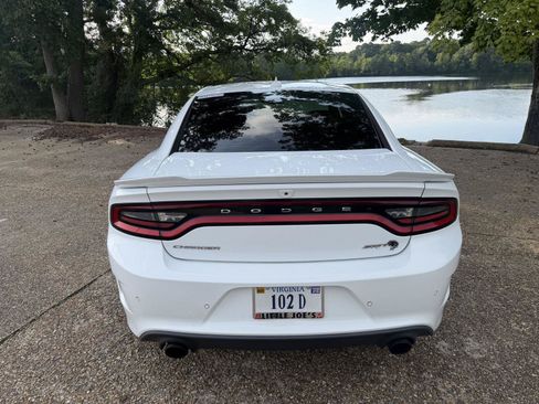 Used 2019 Dodge Charger SRT Hellcat w/ Navigation & Travel Group RWD image 7
