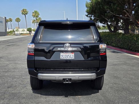 Used 2023 Toyota 4Runner TRD Off-Road Premium image 5