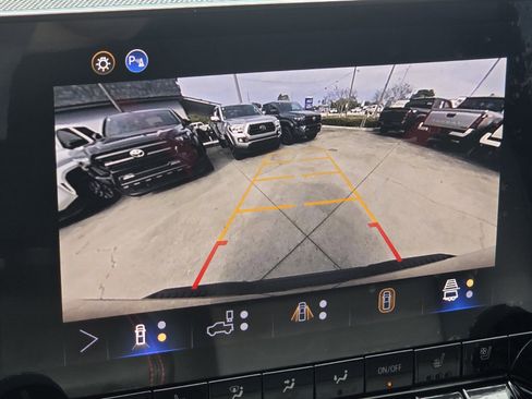 Used 2026 Chevrolet Colorado Z71 w/ Technology Package image 16