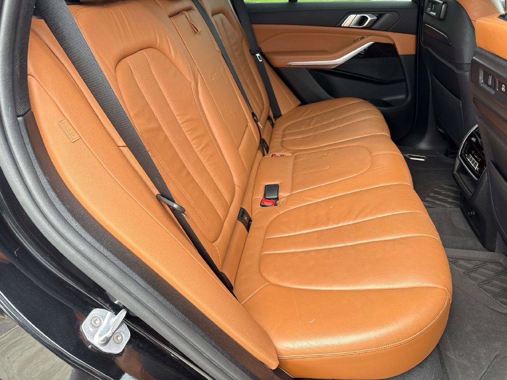 Used 2019 BMW X5 xDrive40i w/ Luxury Seating Package AWD/4WD image 14