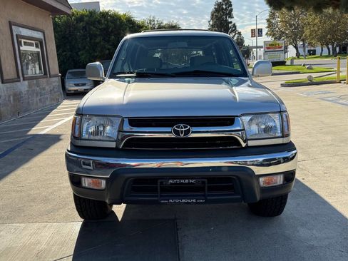 Used 2002 Toyota 4Runner SR5 image 3