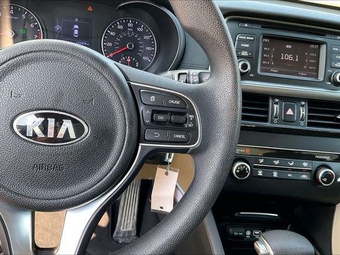 Used 2016 Kia Optima LX FWD image 24