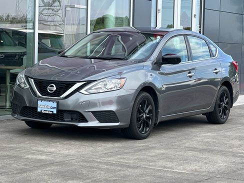 Used 2018 Nissan Sentra S w/ S Midnight Style Package FWD image 7