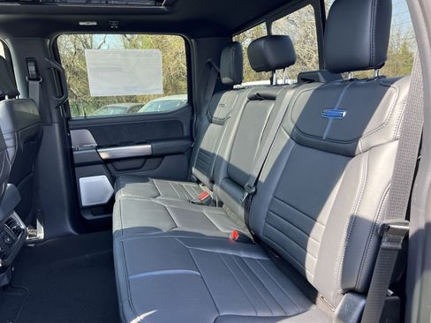 New 2026 Ford F450 Platinum image 25