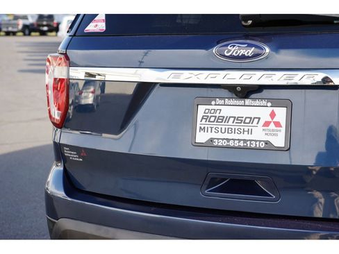 Used 2016 Ford Explorer FWD image 10