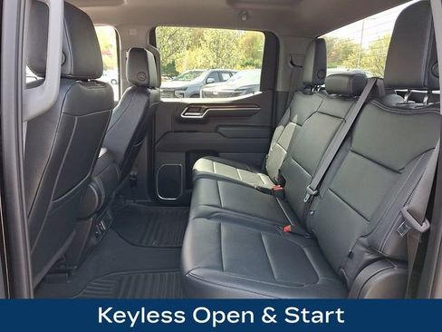 Used 2023 Chevrolet Silverado 1500 LT AWD/4WD image 19