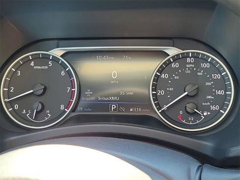 Certified 2025 Nissan Sentra SV image 25