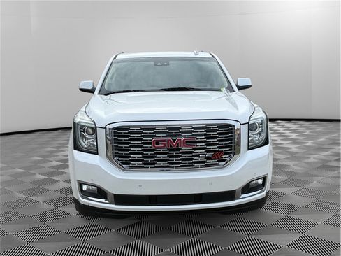 Used 2019 GMC Yukon Denali w/ Denali Ultimate Package AWD/4WD image 8