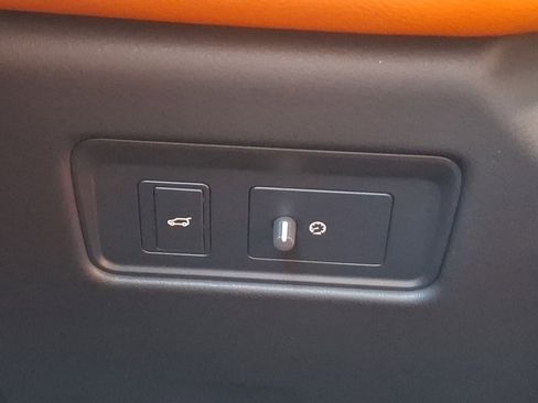 New 2026 Jaguar F-PACE R-Dynamic S image 21