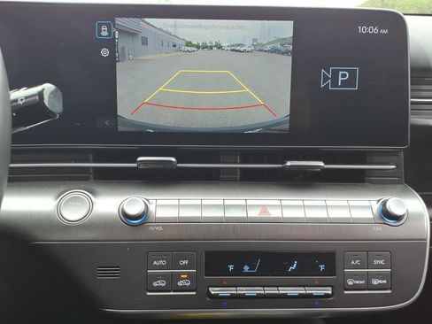 Used 2025 Hyundai Kona SEL AWD/4WD image 12