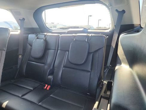 Used 2023 Ford Explorer Limited w/ Equipment Group 301A AWD/4WD image 30