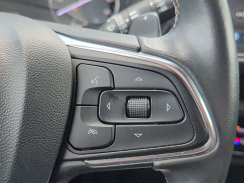 Used 2023 Buick Envision Essence FWD image 25