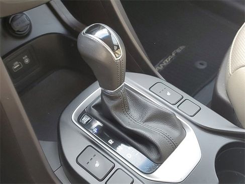 Used 2018 Hyundai Santa Fe Sport 2.0T image 31