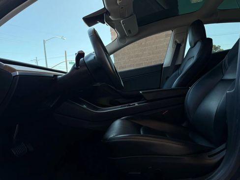 Used 2019 Tesla Model 3 Long Range image 36