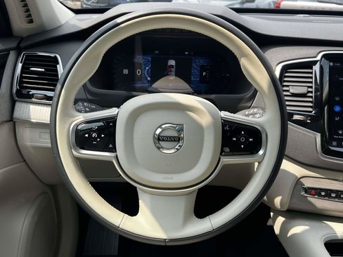 Used 2024 Volvo XC90 T8 Plus w/ Protection Package Premier AWD/4WD image 13